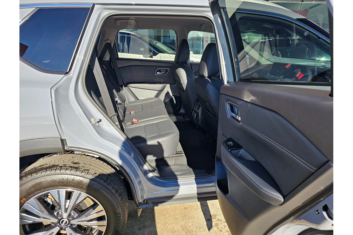 2025 Nissan X-TRAIL ST-L e-POWER T33