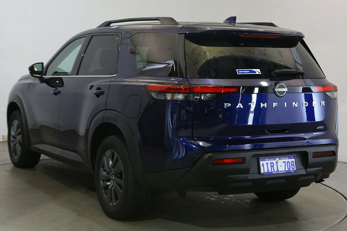 2022 Nissan Pathfinder ST-L R53