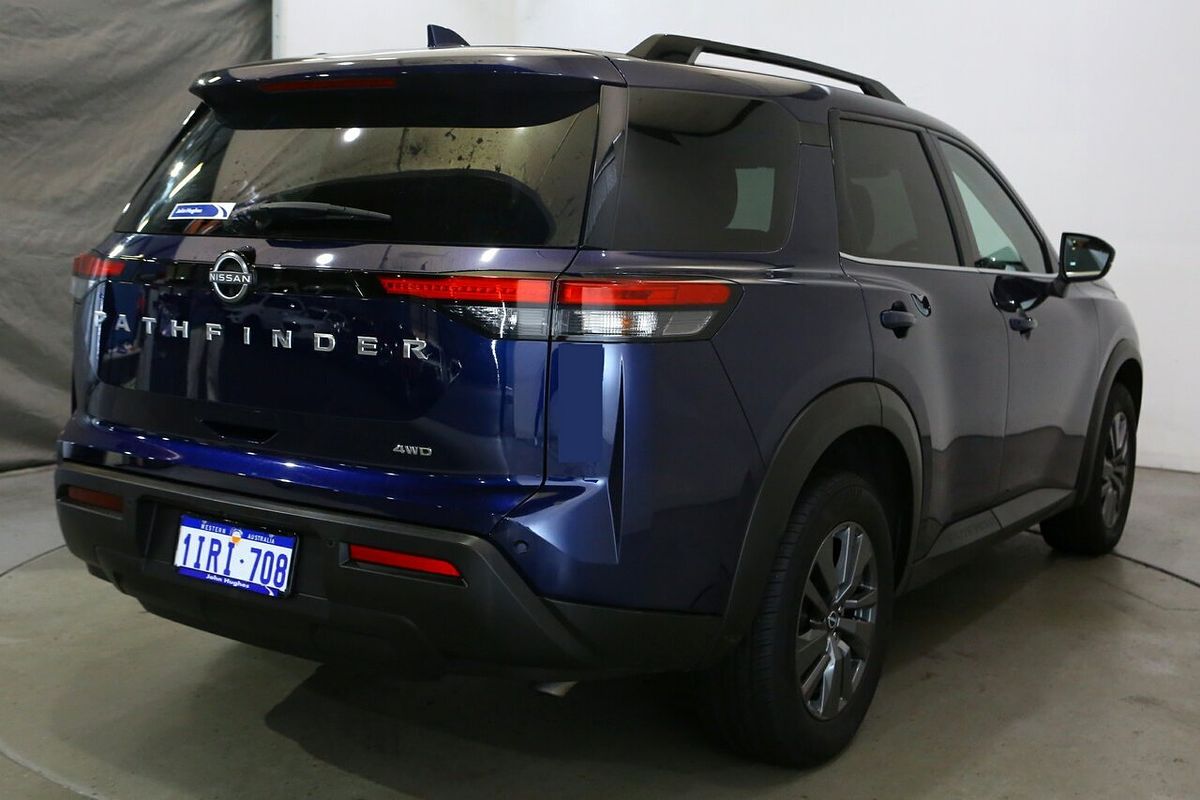 2022 Nissan Pathfinder ST-L R53