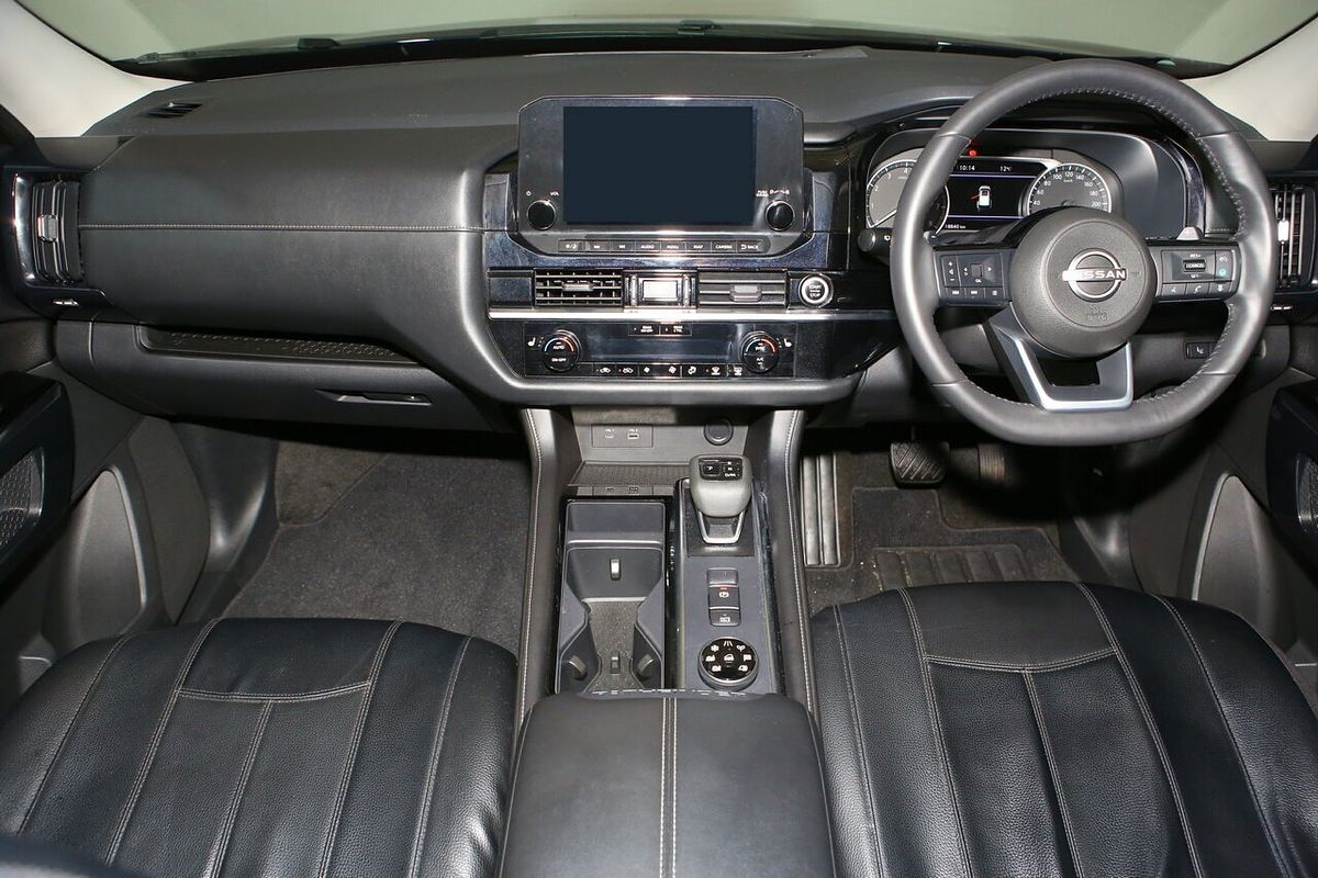 2022 Nissan Pathfinder ST-L R53
