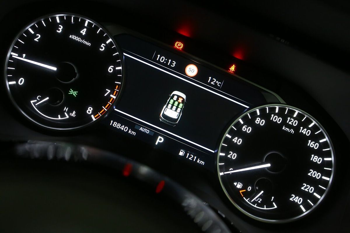 2022 Nissan Pathfinder ST-L R53