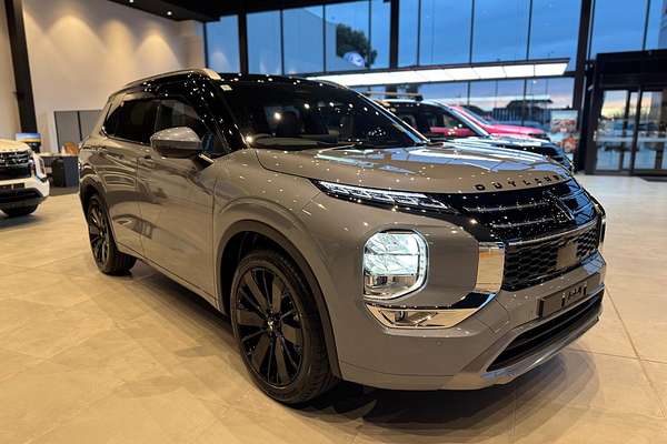 2025 Mitsubishi Outlander Exceed Tourer ZM