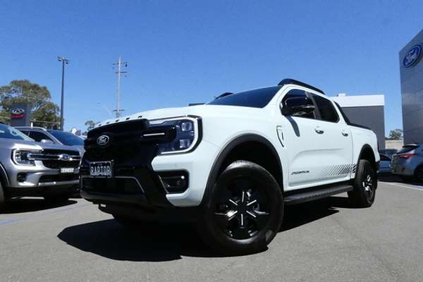 2025 Ford Ranger PHEV Stormtrak 4X4 2.3L