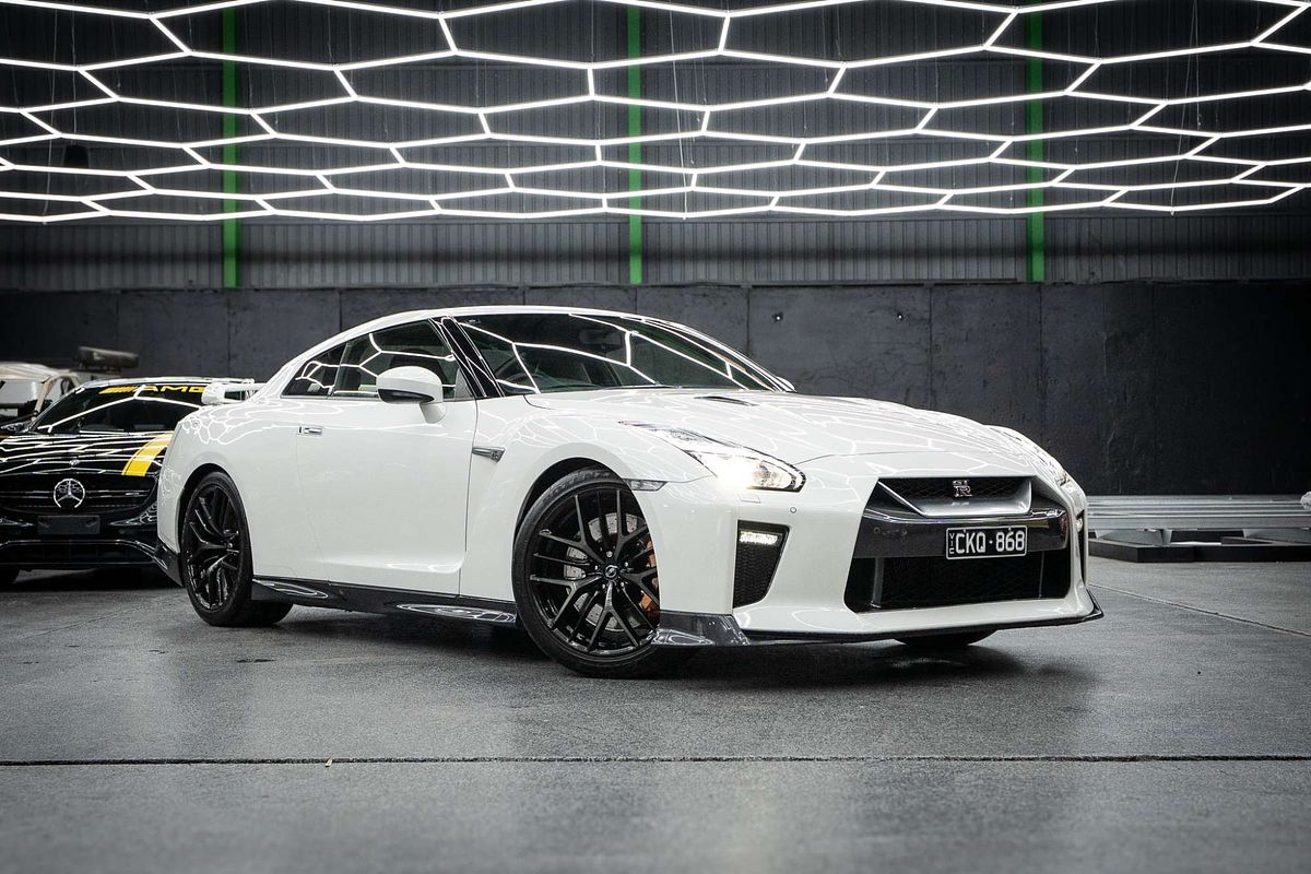 2016 Nissan GT-R Premium R35