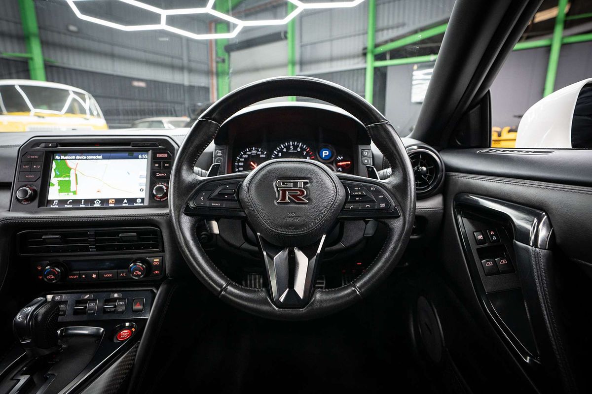 2016 Nissan GT-R Premium R35