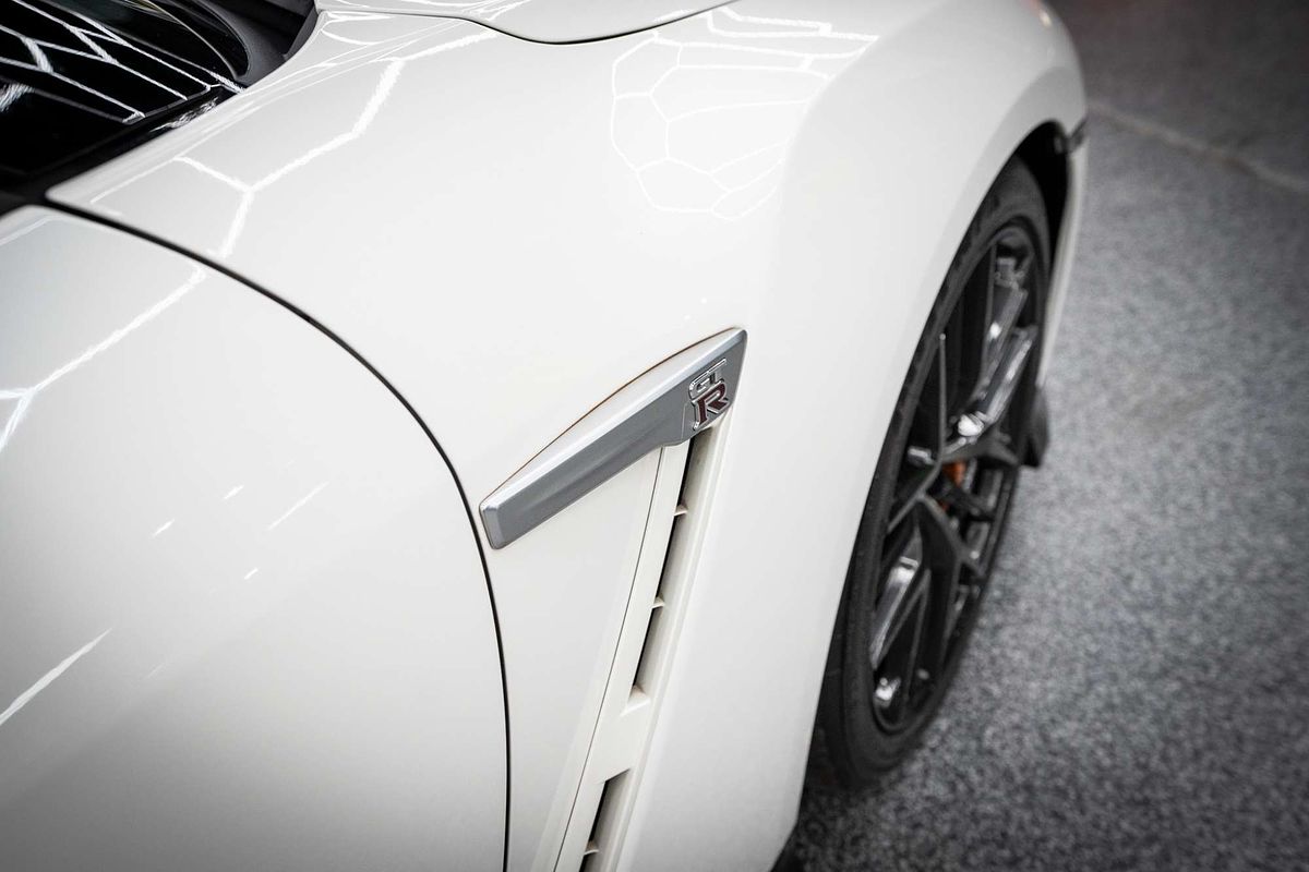 2016 Nissan GT-R Premium R35