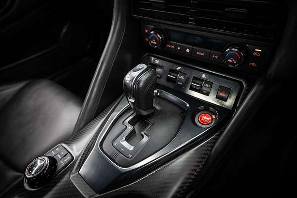 2016 Nissan GT-R Premium R35