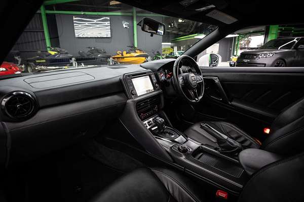 2016 Nissan GT-R Premium R35