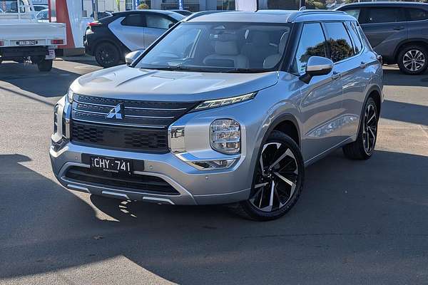 2022 Mitsubishi OUTLANDER OUTLANDER EXCEED 7 SEAT (AWD) ZM4E46