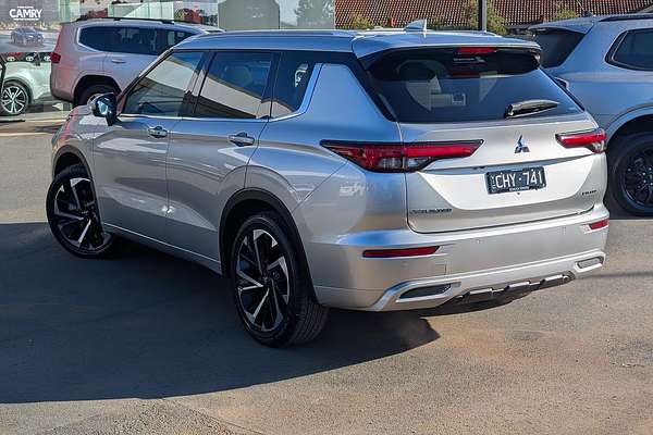 2022 Mitsubishi OUTLANDER OUTLANDER EXCEED 7 SEAT (AWD) ZM4E46