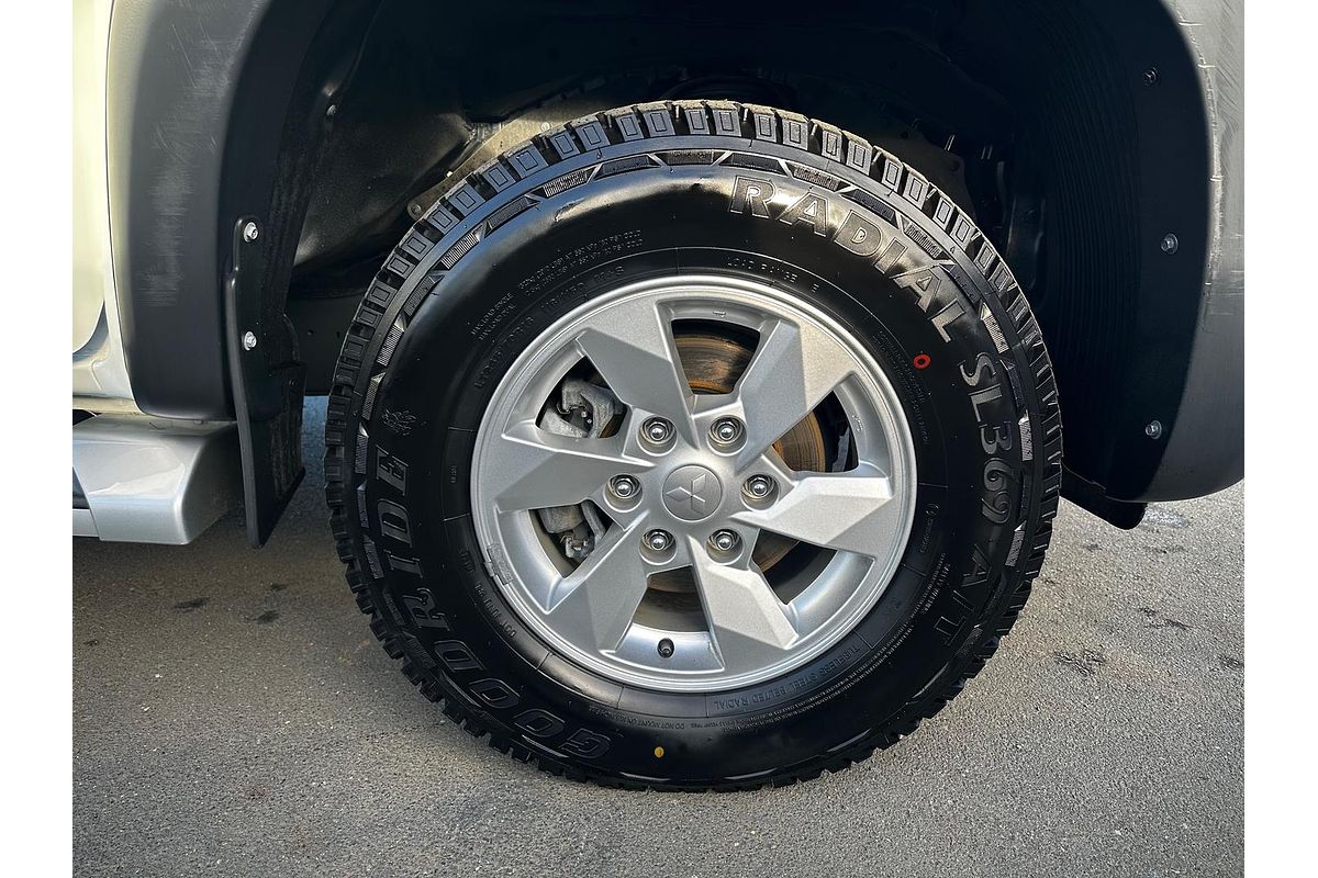 2019 Mitsubishi TRITON TRITON GLX PLUS (4x4) MR3S47 4X4