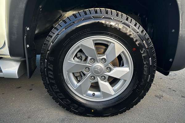2019 Mitsubishi TRITON TRITON GLX PLUS (4x4) MR3S47 4X4