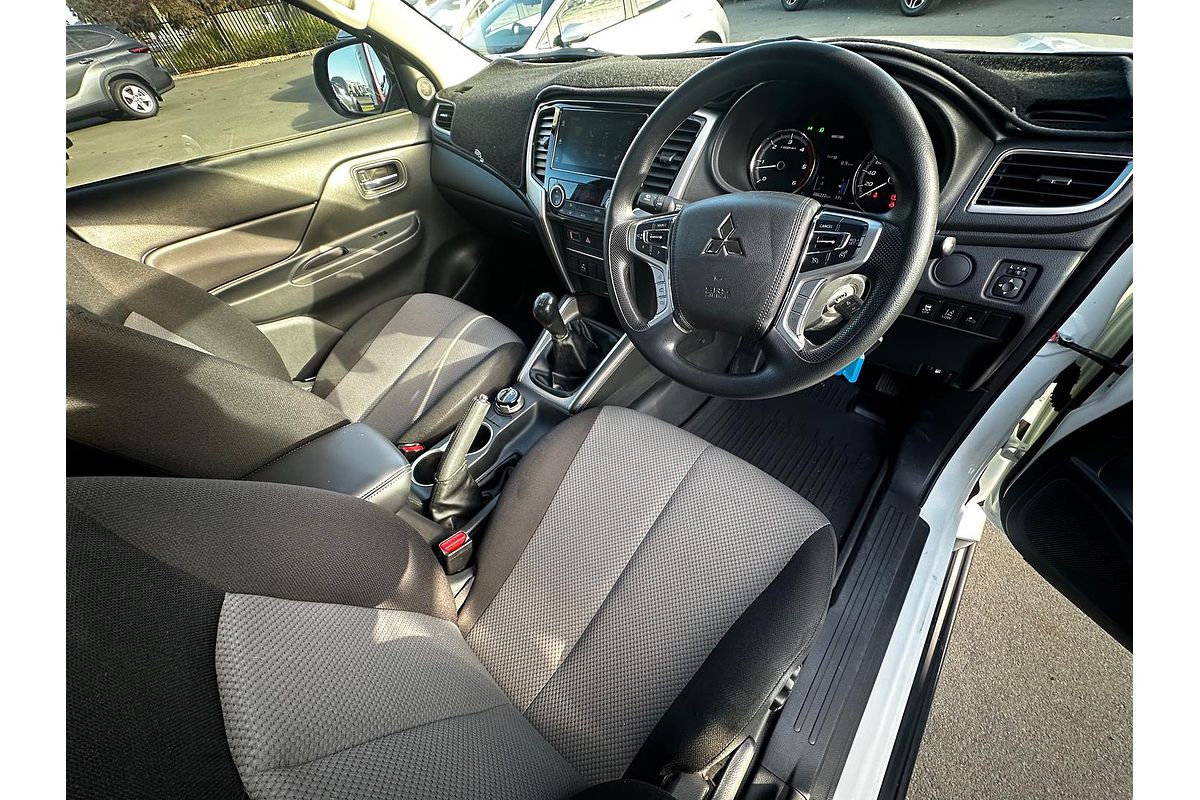 2019 Mitsubishi TRITON TRITON GLX PLUS (4x4) MR3S47 4X4