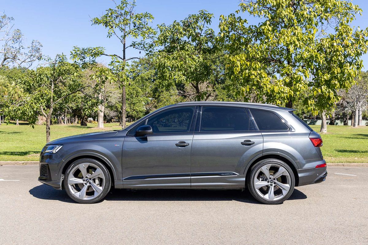 2020 Audi Q7 50 TDI S line 4M