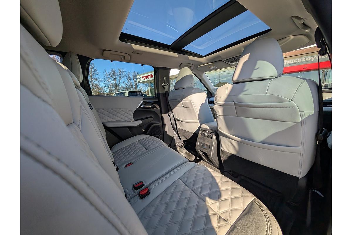 2022 Mitsubishi OUTLANDER OUTLANDER EXCEED 7 SEAT (AWD) ZM4E46