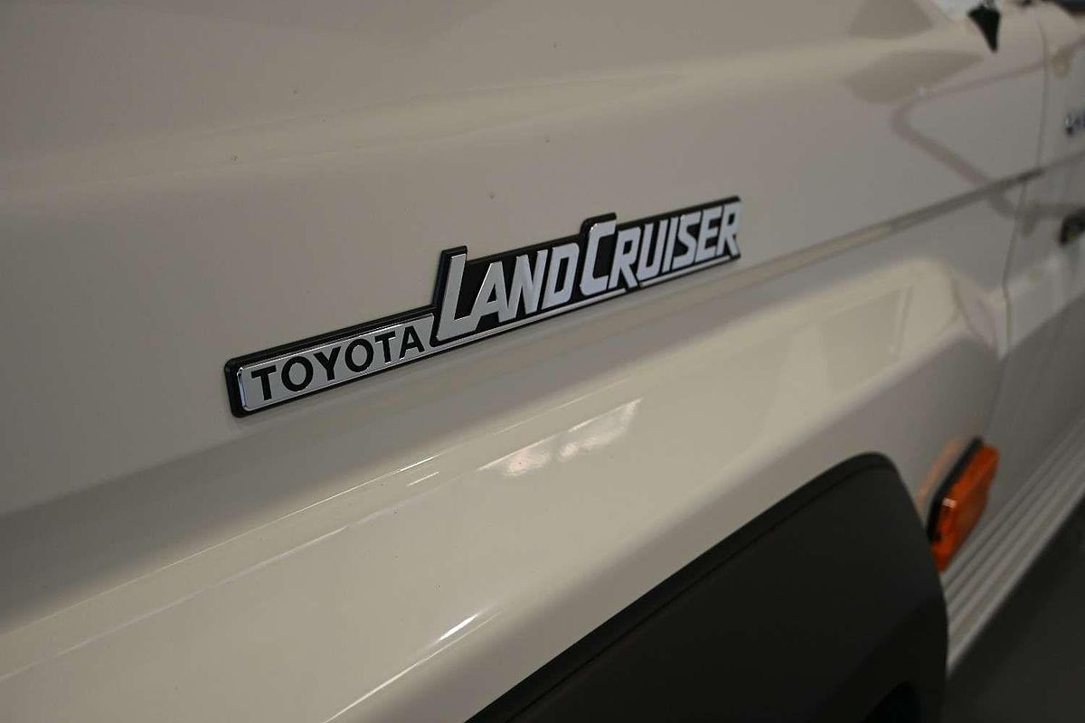 2025 Toyota Landcruiser GXL VDJL79R 4X4