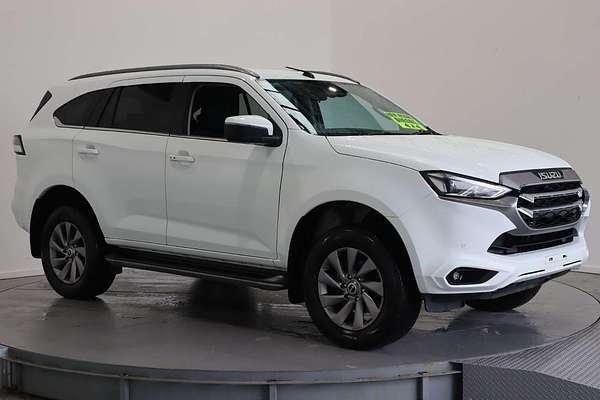 2022 Isuzu MU-X LS-U