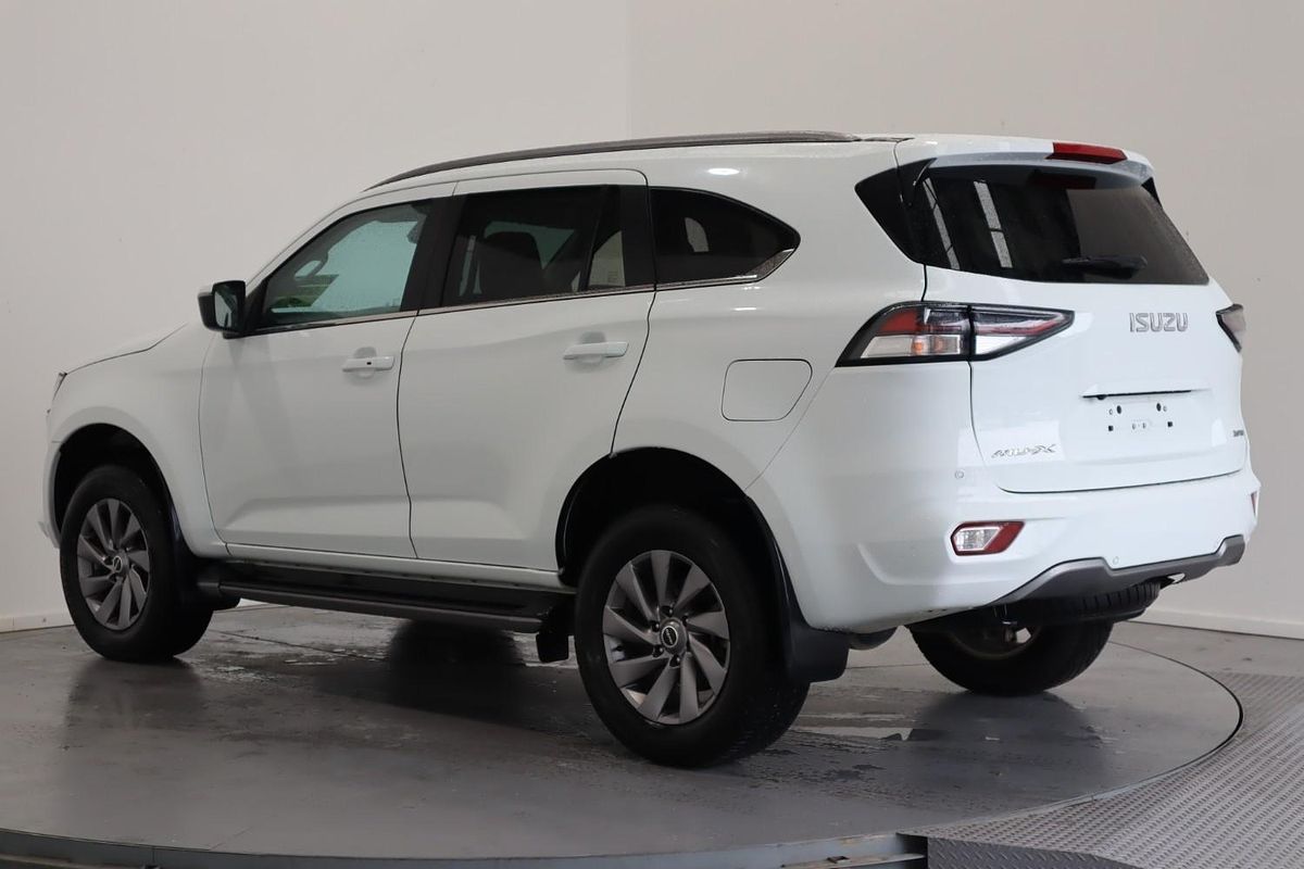 2022 Isuzu MU-X LS-U