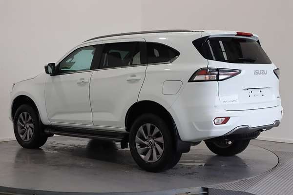 2022 Isuzu MU-X LS-U