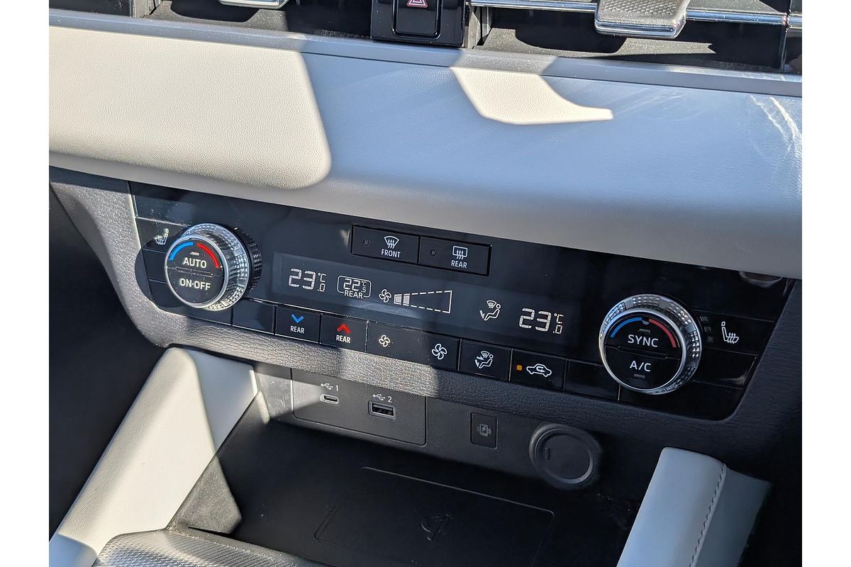 2022 Mitsubishi OUTLANDER OUTLANDER EXCEED 7 SEAT (AWD) ZM4E46