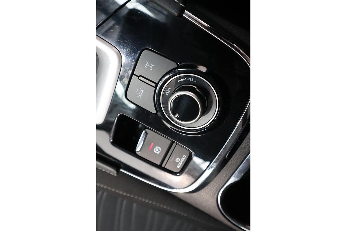 2022 Isuzu MU-X LS-U