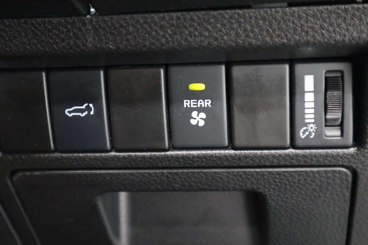 2022 Isuzu MU-X LS-U