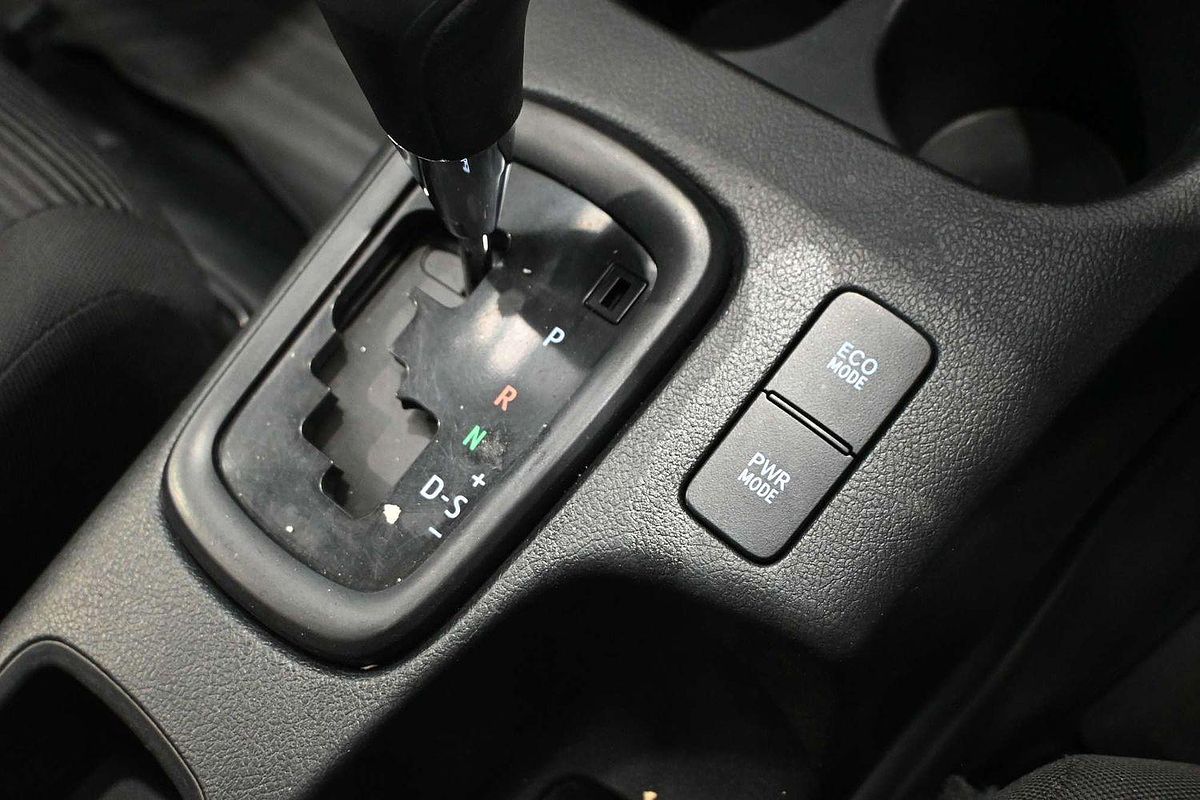 2018 Toyota Hilux SR GUN126R 4X4