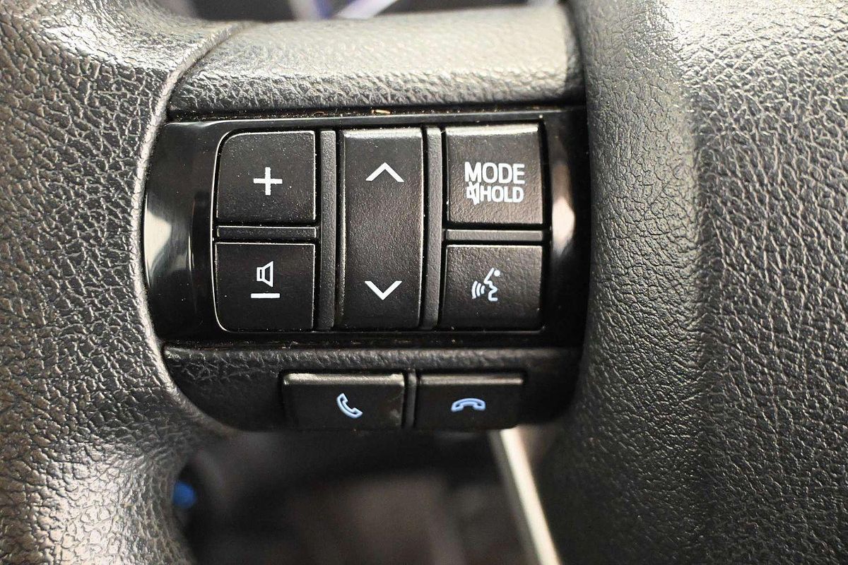 2018 Toyota Hilux SR GUN126R 4X4