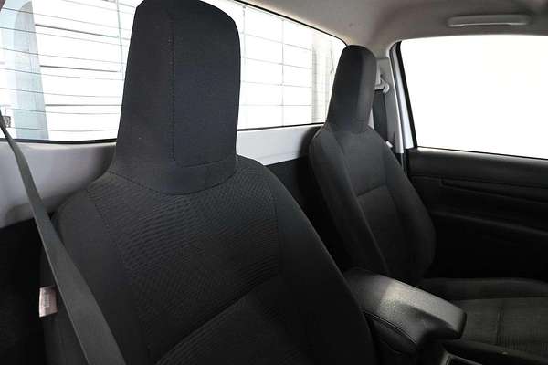 2018 Toyota Hilux SR GUN126R 4X4