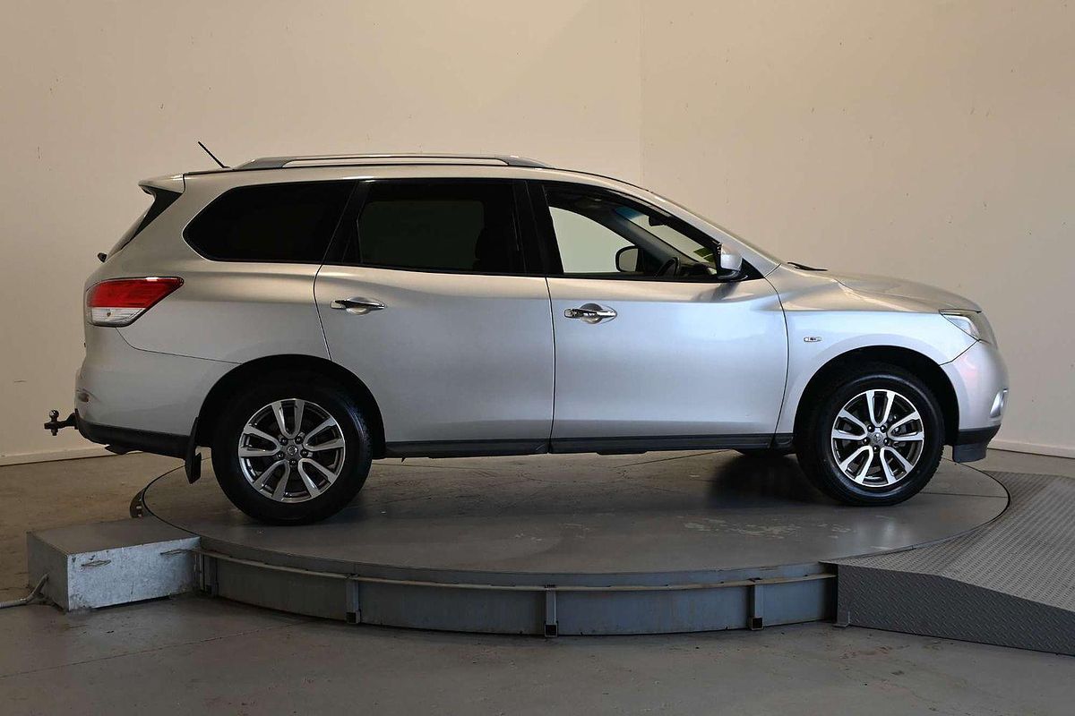 2016 Nissan Pathfinder ST R52