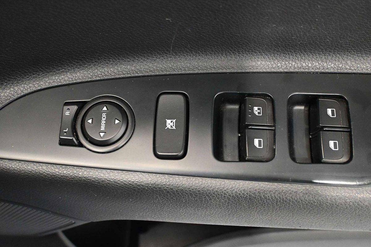 2017 Kia Rio S YB