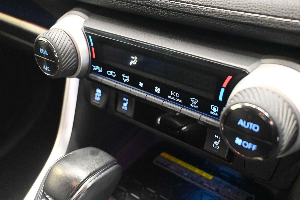 2020 Toyota RAV4 Cruiser AXAH54R
