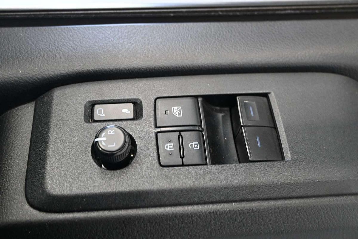 2021 Toyota Hiace GDH300R LWB