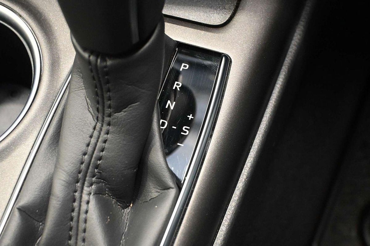 2023 Toyota Camry SL AXVH70R