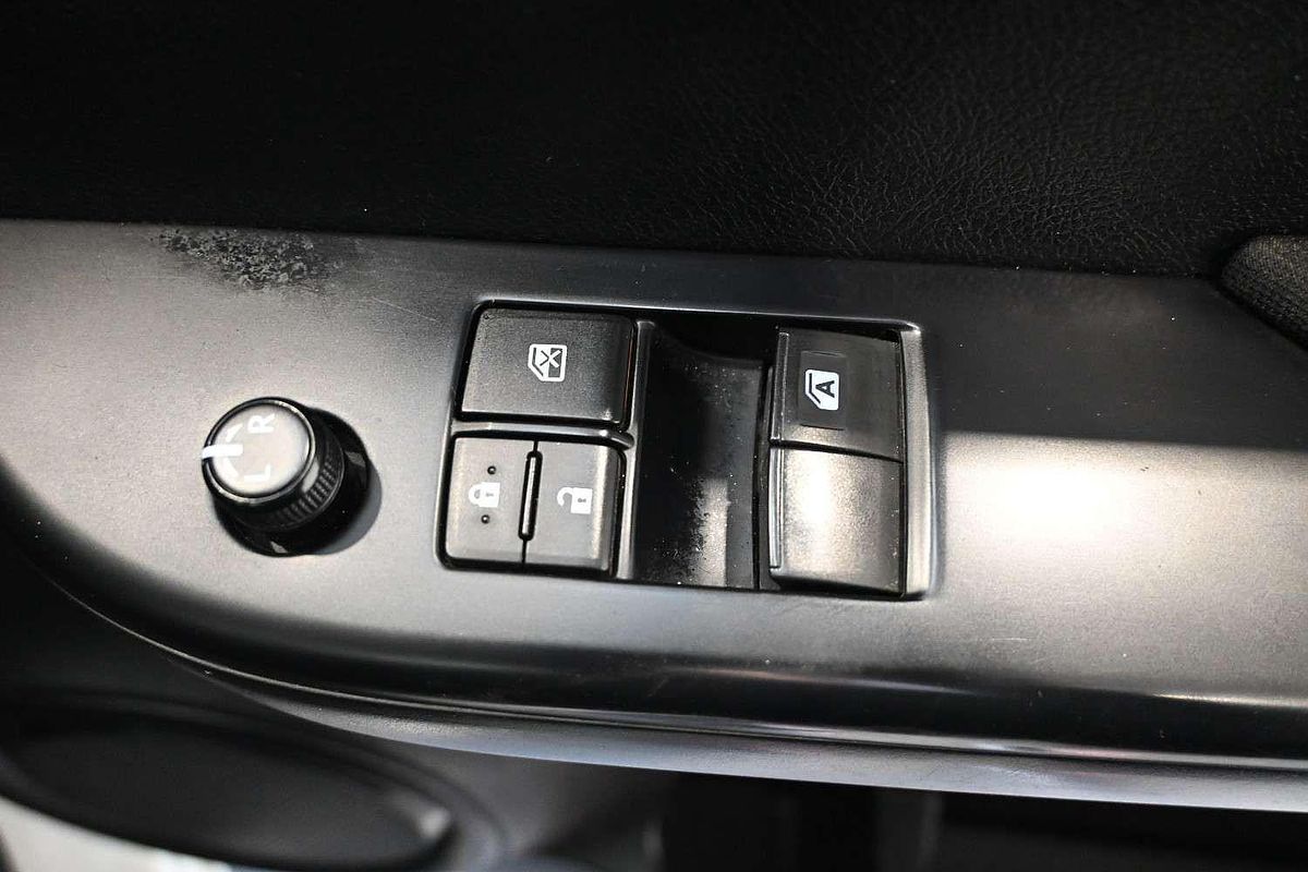 2020 Toyota Hilux Workmate TGN121R Rear Wheel Drive