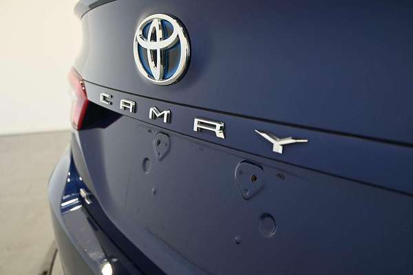 2018 Toyota Camry SL AXVH71R