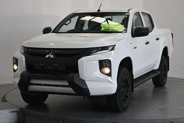 2021 Mitsubishi Triton GLX MR 4X4