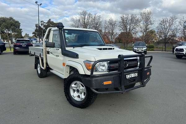 2023 Toyota LC Military LC Military GXL 4.5L T Diesel Manual Single C/Chassis VDJ79R 4X4