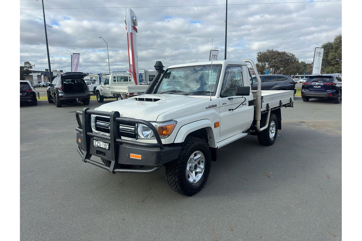 2023 Toyota LC Military LC Military GXL 4.5L T Diesel Manual Single C/Chassis VDJ79R 4X4