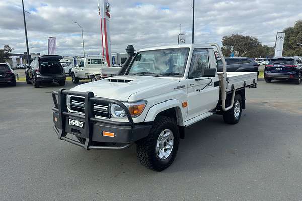 2023 Toyota LC Military LC Military GXL 4.5L T Diesel Manual Single C/Chassis VDJ79R 4X4