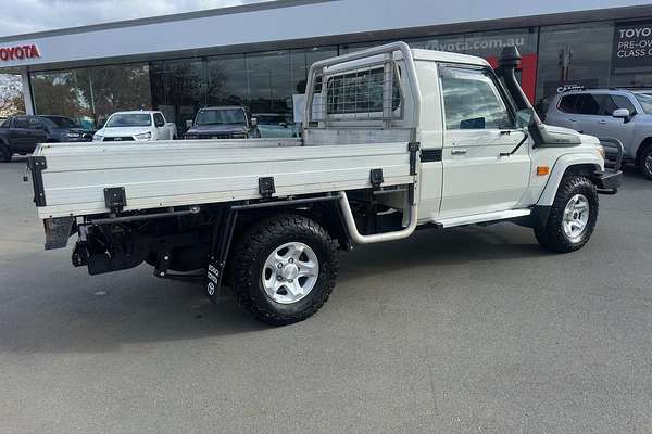 2023 Toyota LC Military LC Military GXL 4.5L T Diesel Manual Single C/Chassis VDJ79R 4X4