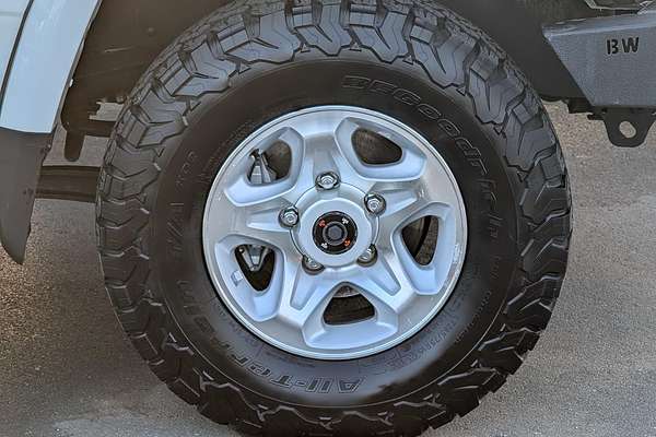 2023 Toyota LC Military LC Military GXL 4.5L T Diesel Manual Single C/Chassis VDJ79R 4X4