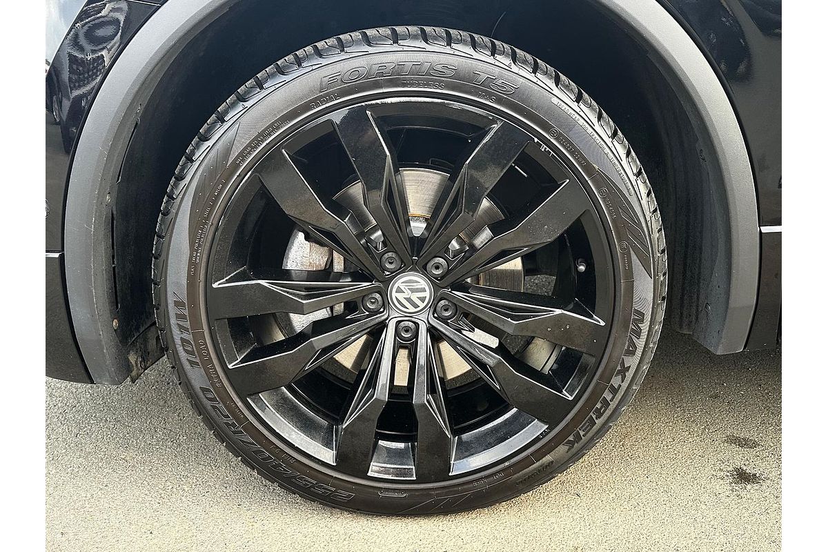 2018 Volkswagen Tiguan Wolfsburg Edition 5N