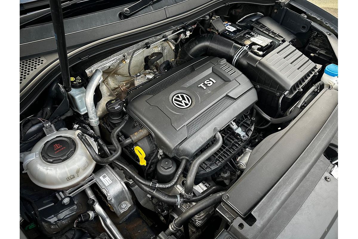2018 Volkswagen Tiguan Wolfsburg Edition 5N