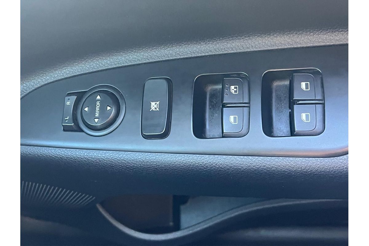 2022 Kia Stonic S YB