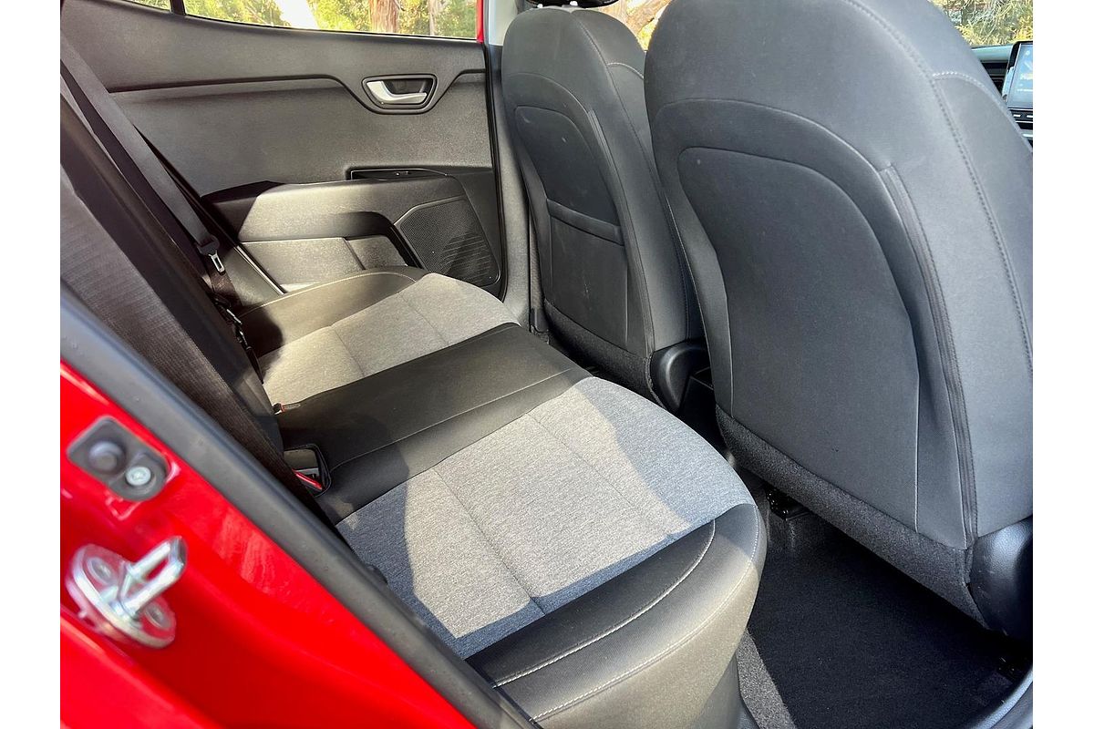 2022 Kia Stonic S YB