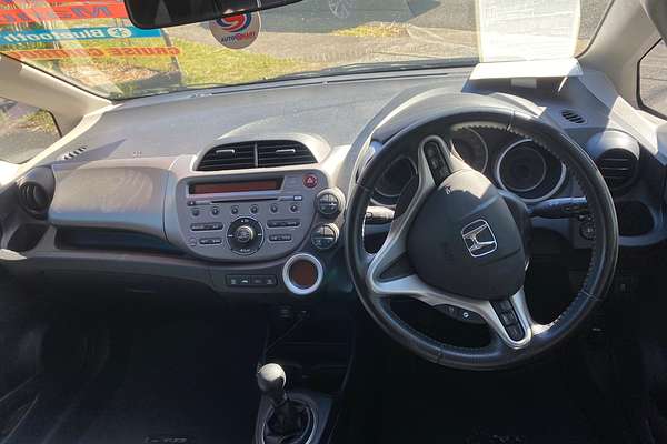 2013 Honda Jazz Vibe GE