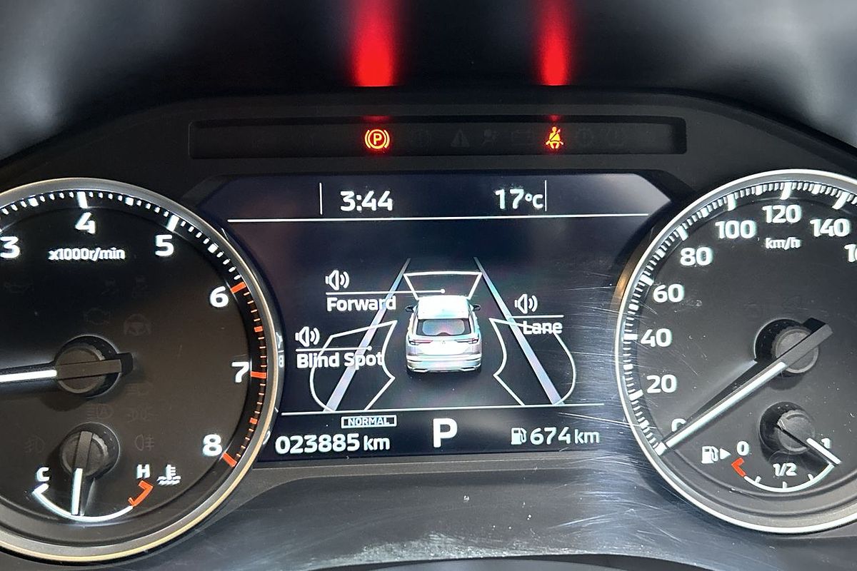 2024 Mitsubishi Outlander LS ZM