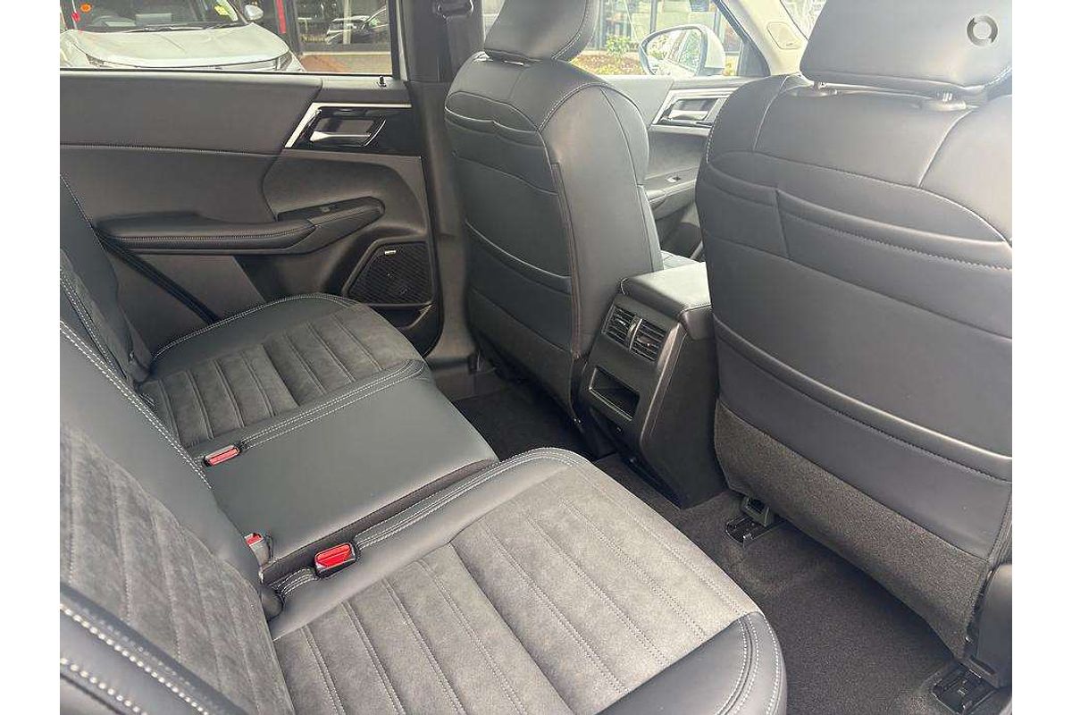 2025 Mitsubishi Outlander Aspire ZM