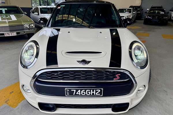 2016 MINI Cooper SF56